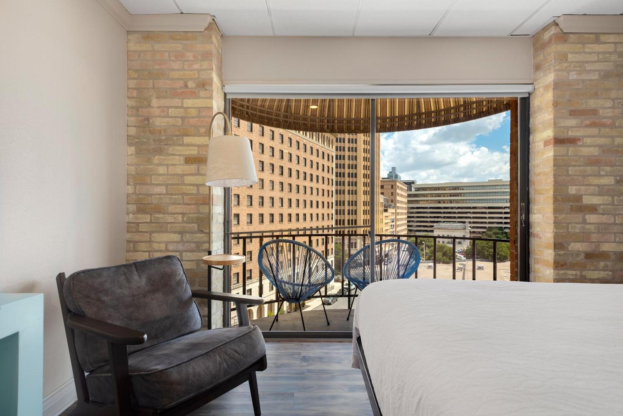 Riverwalk Plaza Hotel San Antonio Exterior photo