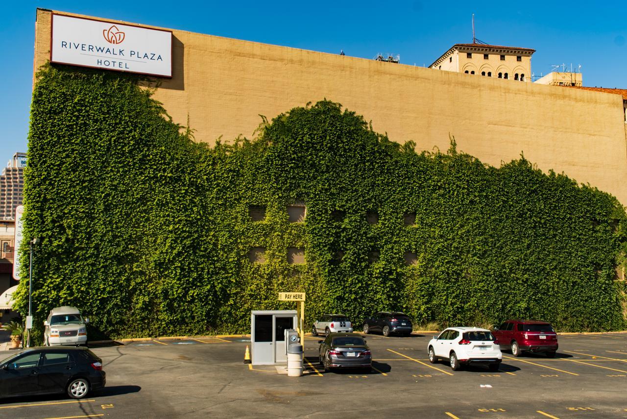 Riverwalk Plaza Hotel San Antonio Exterior photo